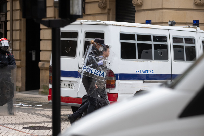 Sellarán el edificio de Moraza 1 para que no vuelva a ser ocupado 2 DSCF4537 Sellarán el edificio de Moraza 1 para que no vuelva a ser ocupado