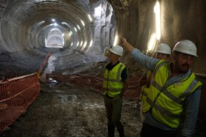 2019 0902 10442300 800x533 Obras del Topo: El túnel de Miraconcha y el de la Avenida de Zarautz ya son uno