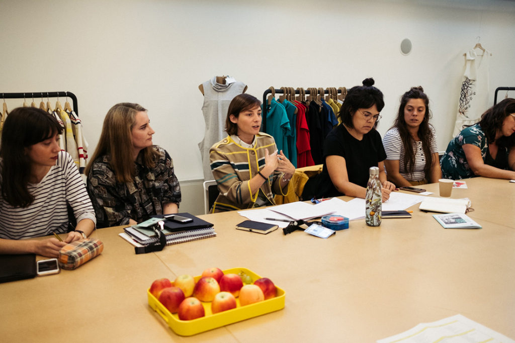 DSCF5018 Diseñadoras locales cuentan los días con la cabeza puesta en el Museo Balenciaga