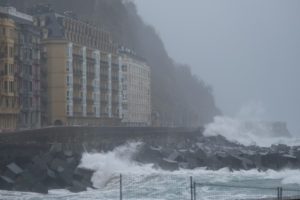 2020 0217 12181500 800x533 1 Paseos marítimos cerrados en Donostia