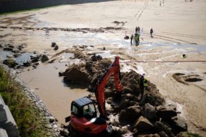 2020 0224 12374100 800x533 1 Albaola busca los restos de un barco en la playa de la Concha