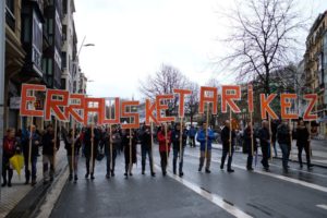 2020 0229 17132100 copy 800x533 Otro multitudinario 'no' a la incineradora con Zaldibar en la mente