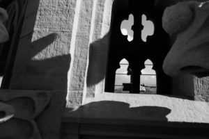 DSCF5910 Buen Pastor: Una torre que ya no es inexpugnable y muestra una catedral inédita