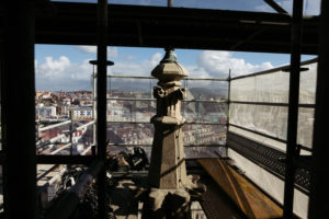 DSCF5950 Buen Pastor: Una torre que ya no es inexpugnable y muestra una catedral inédita