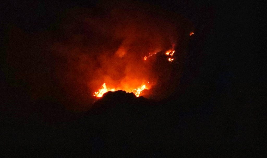 "Pequeño fuego" nocturno en el vertedero de Zaldibar 22 incendio vertedero "Pequeño fuego" nocturno en el vertedero de Zaldibar