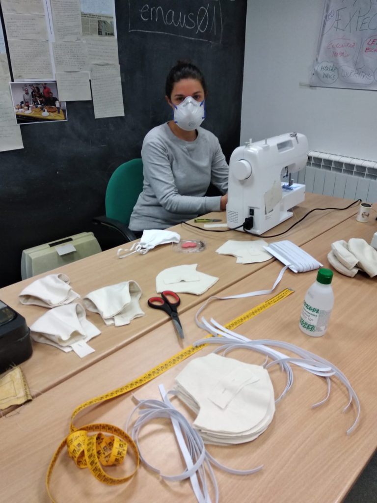 EURO8COX0AA83MF La Fundación Emaús fabricará más de 6.000 mascarillas frente al coronavirus