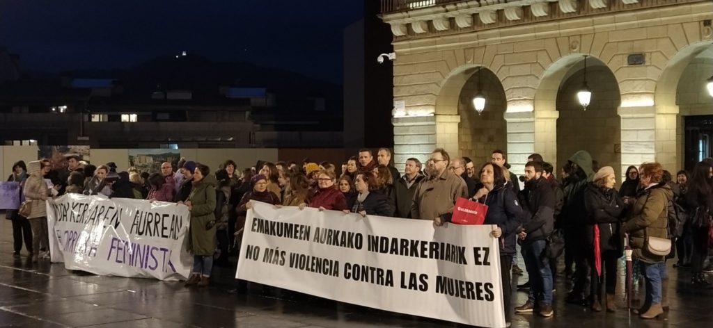 irun agresion Concentración en Irun por un reciente ataque machista