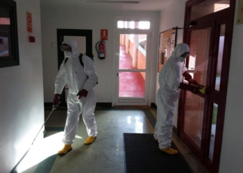 Imagen de archivo. Desinfección en las residencias durante la pandemia. Foto: Diputación