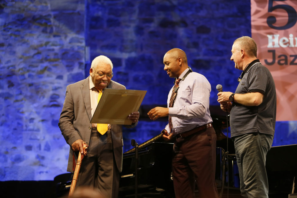 EUmHxz5XkAANyIK Ellis Marsalis jazzista hil da koronabirusak jota hil da