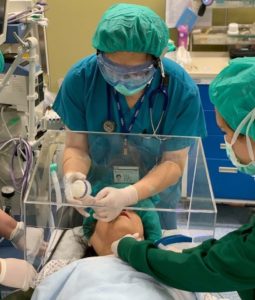 caja intubadora La Universidad de Deusto fabricará material sanitario a través de la impresión 3D