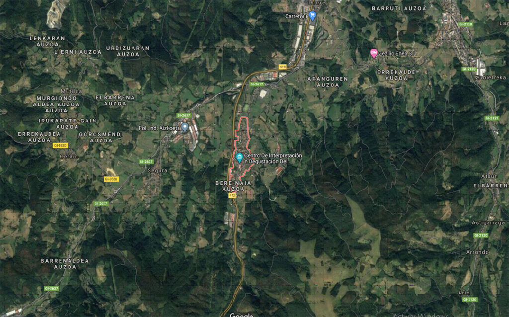 idiazabal Carretera cortada tras volcar un camión en la N-1 (Idiazabal)