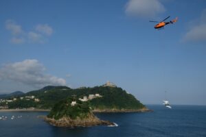 2020 0721 08050200 copy 800x533 La escultura de Cristina Iglesias vuela a Santa Clara