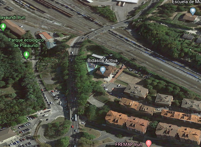 Un fallecido y tres heridos en un accidente entre cuatro vehículos en la Variante de Irun 1 Eb6Gtd3XYAEWIdj Un fallecido y tres heridos en un accidente entre cuatro vehículos en la Variante de Irun