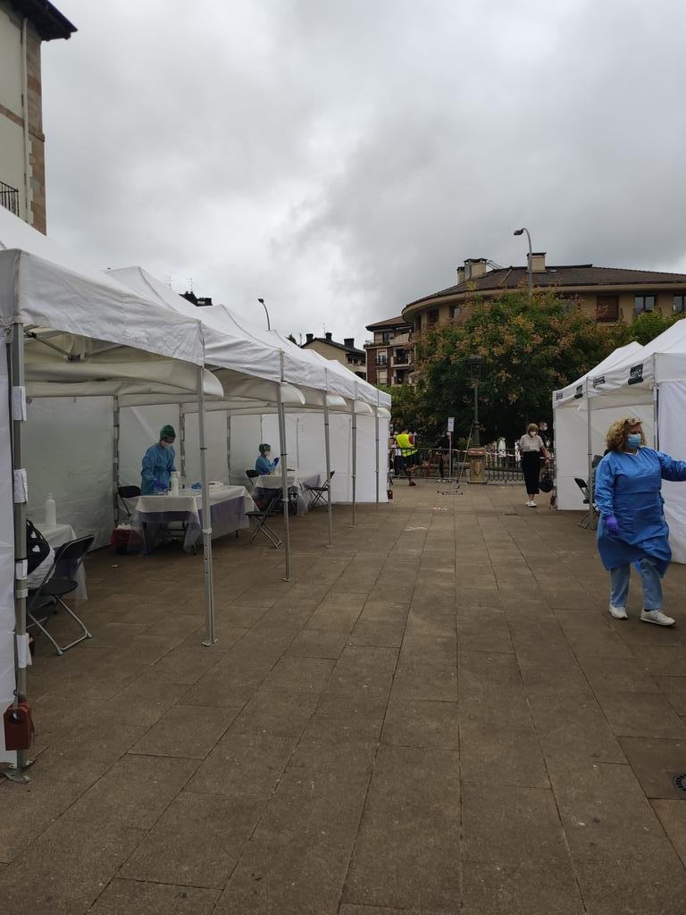 Carpas para las pruebas PCR. Foto: Ayuntamiento de Ordizia (vía twitter)