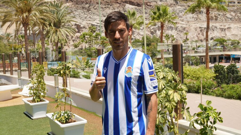 David Silva: "Estoy deseando empezar en la Real Sociedad" 12 David Silva Canarias David Silva: "Estoy deseando empezar en la Real Sociedad"