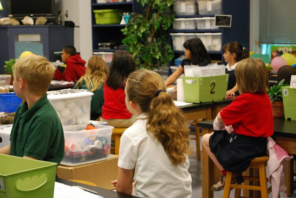 La vacunación a los niños de 9 a 11 años empezará el miércoles 9 Clases educación