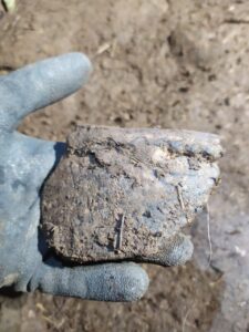 ceramica 225x300 - Akerbeltz: espeleólogos y a la vez detectives de nuestra historia