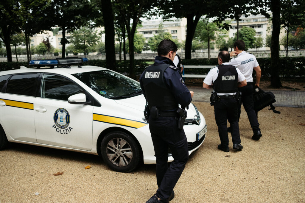 DSCF8310 2 Detenido en Altza cuando intentaba acceder a unas huertas donde ocultaba 10 kg de hachís