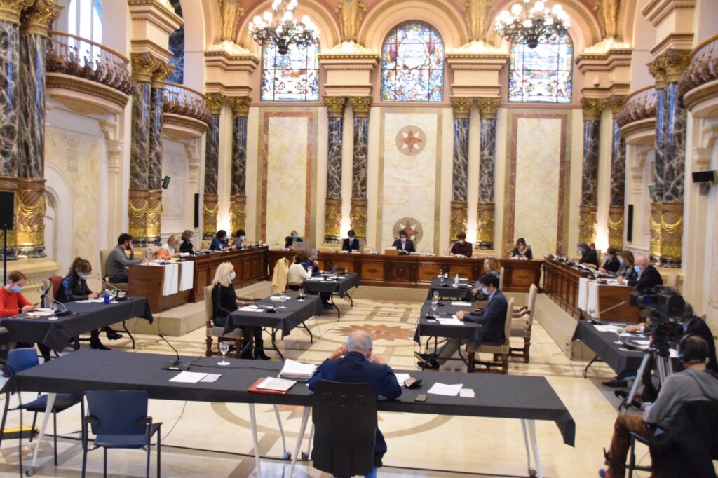 pleno octubre 2020 EH Bildu denuncia la luz verde al establecimiento hotelero de Garibai 23