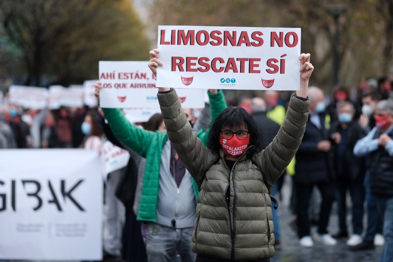 La hostelería clama en Donostia: "Limosnas no, rescate sí" 1 Hostelería Gipuzkoa