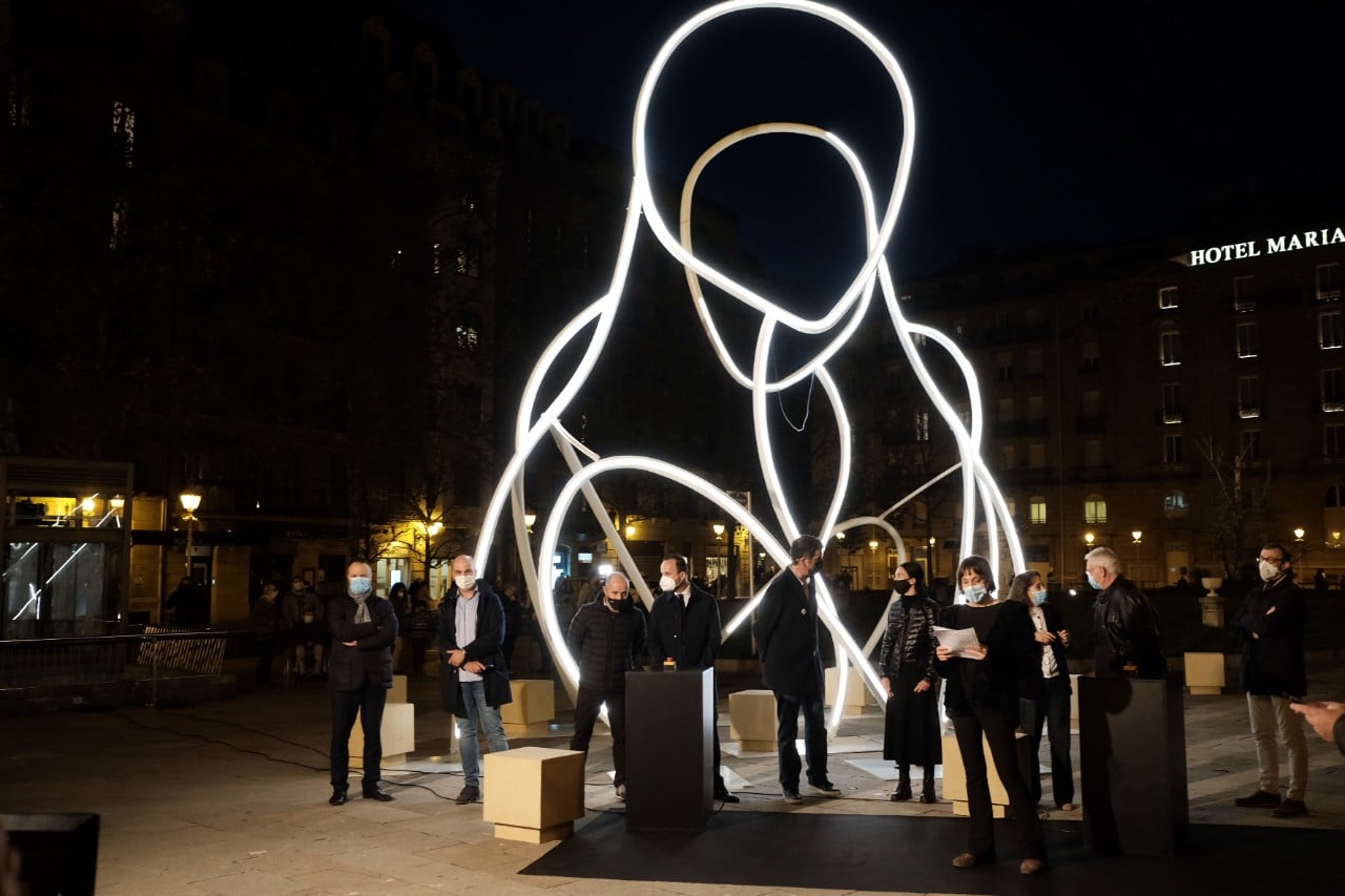 Donostia se ilumina en su Navidad menos alegre 9 Donostia se ilumina en su Navidad menos alegre