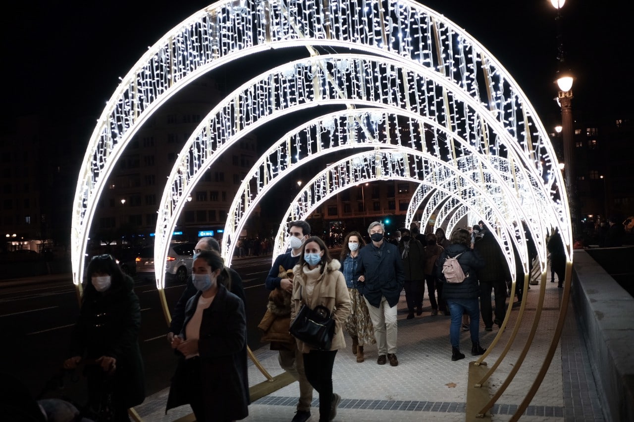 Donostia se ilumina en su Navidad menos alegre 10 Donostia se ilumina en su Navidad menos alegre