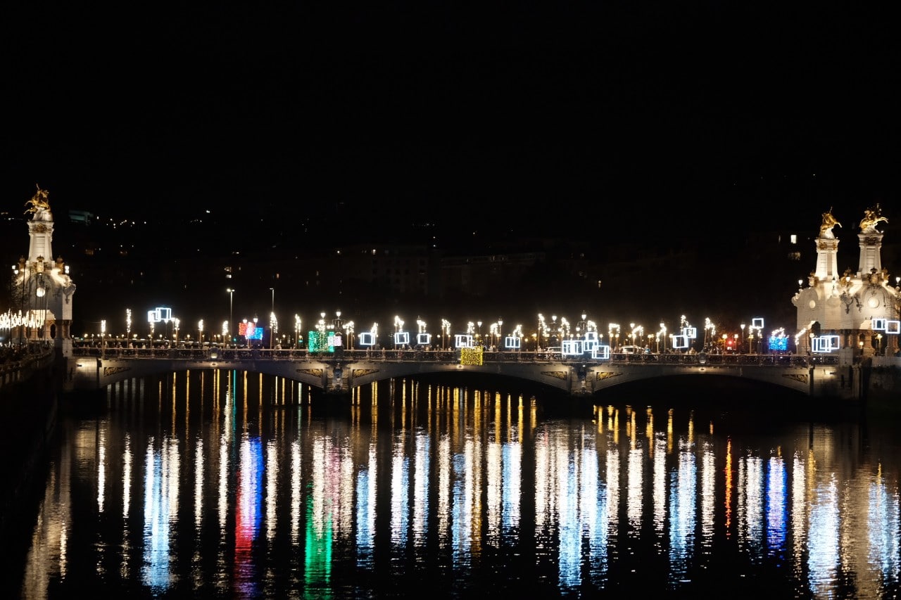 Donostia se ilumina en su Navidad menos alegre 7 Donostia se ilumina en su Navidad menos alegre