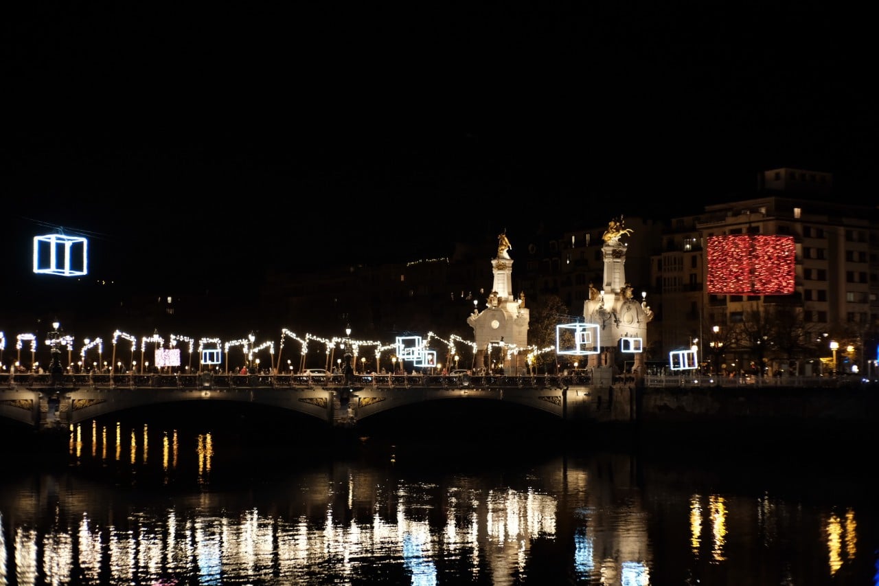 Donostia se ilumina en su Navidad menos alegre 3 Donostia se ilumina en su Navidad menos alegre