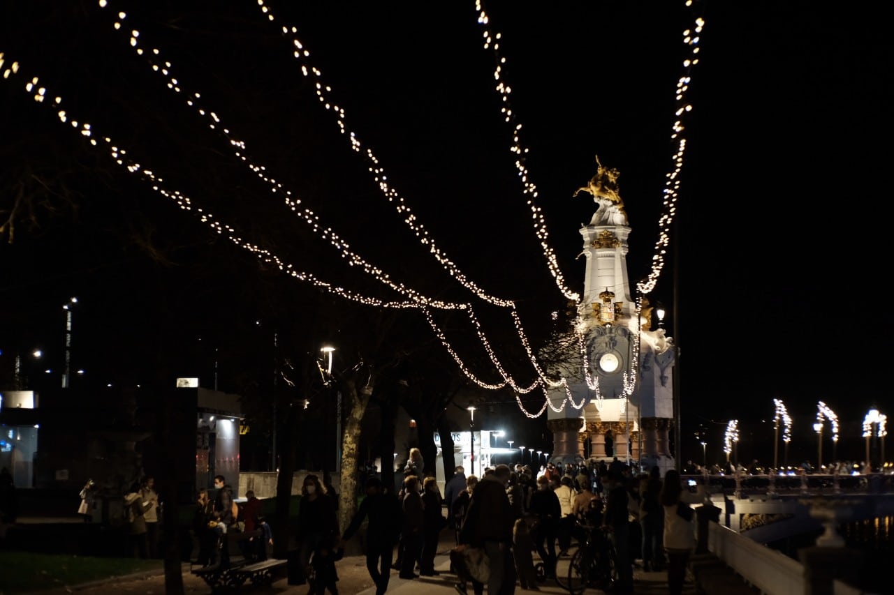 Donostia se ilumina en su Navidad menos alegre 4 Donostia se ilumina en su Navidad menos alegre