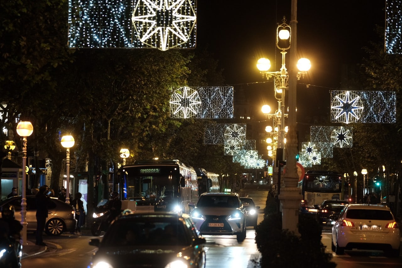 Donostia se ilumina en su Navidad menos alegre 15 Donostia se ilumina en su Navidad menos alegre