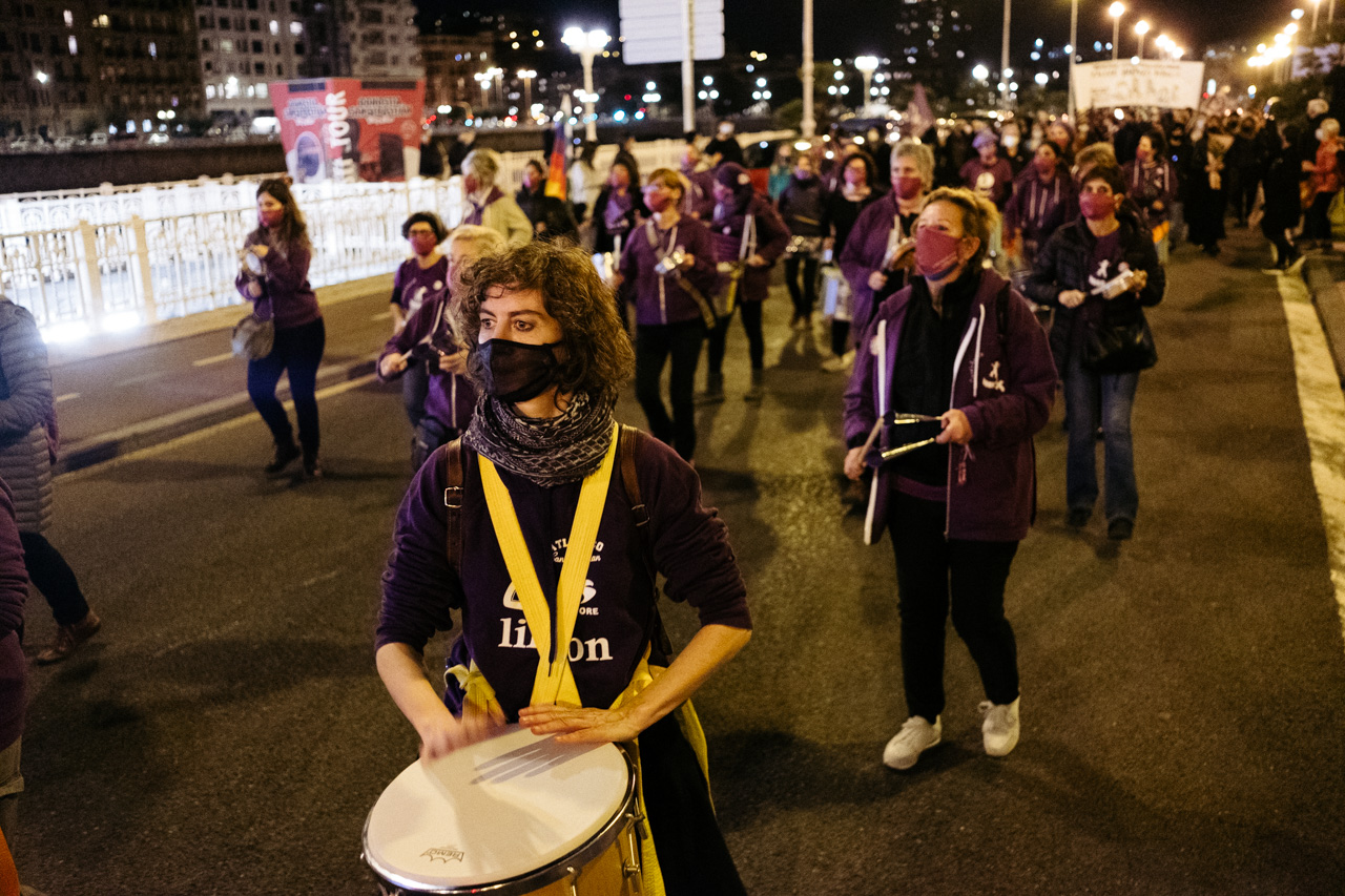 25N: Nutrida manifestación en Donostia contra la violencia machista 8 DSCF0950 25N: Nutrida manifestación en Donostia contra la violencia machista