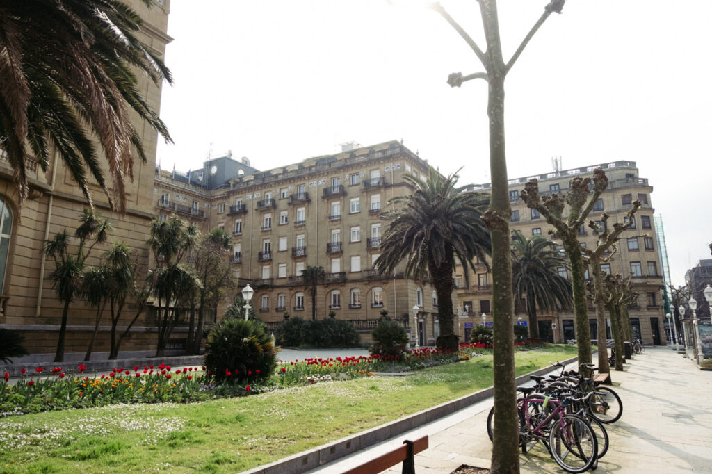 DSCF7651 Calle Okendo: Una mujer herida tras ser atropellada en un paso de cebra