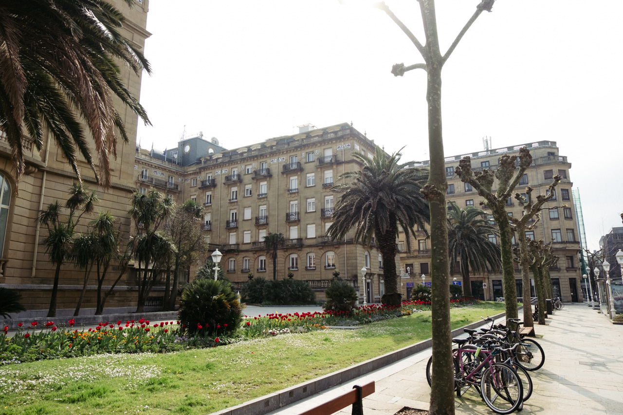 DSCF7651 Calle Okendo: Una mujer herida tras ser atropellada en un paso de cebra