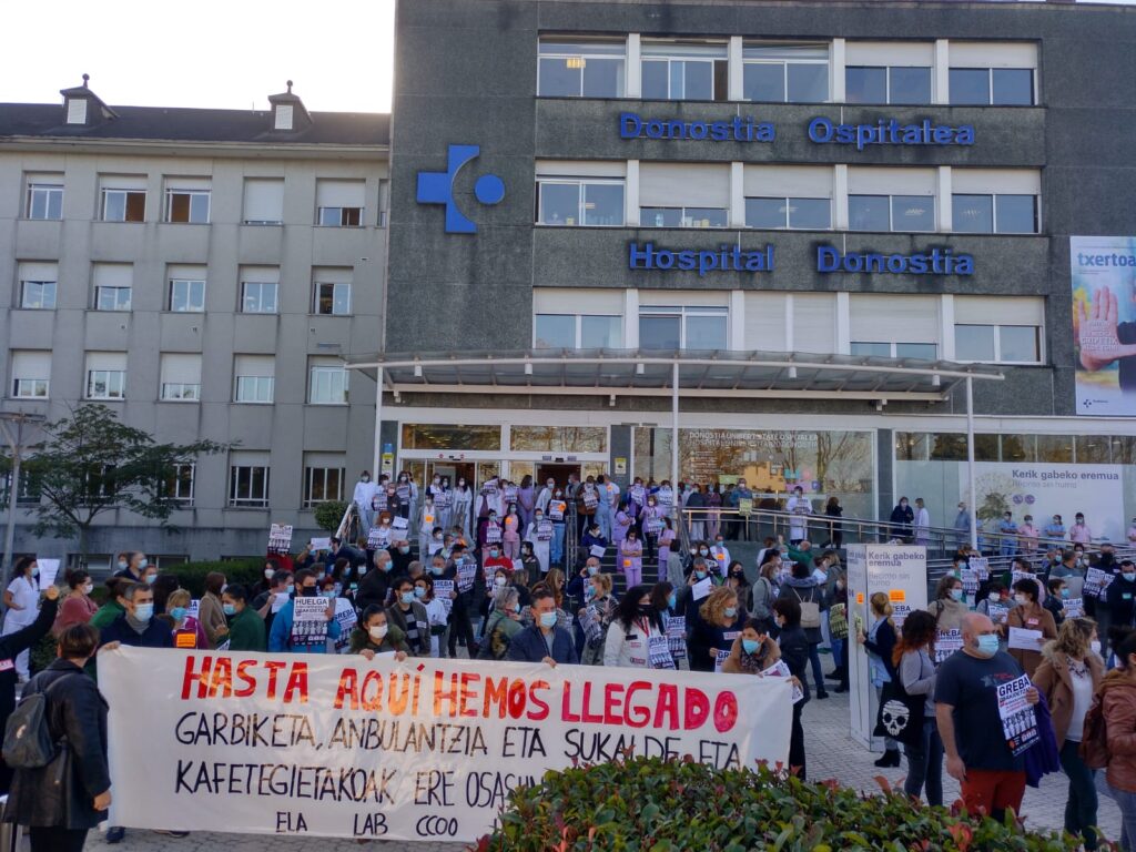 ELA hospital donostia Huelga en la sanidad: Los sindicatos califican el seguimiento de "amplio" y Osakidetza de un 7,7%