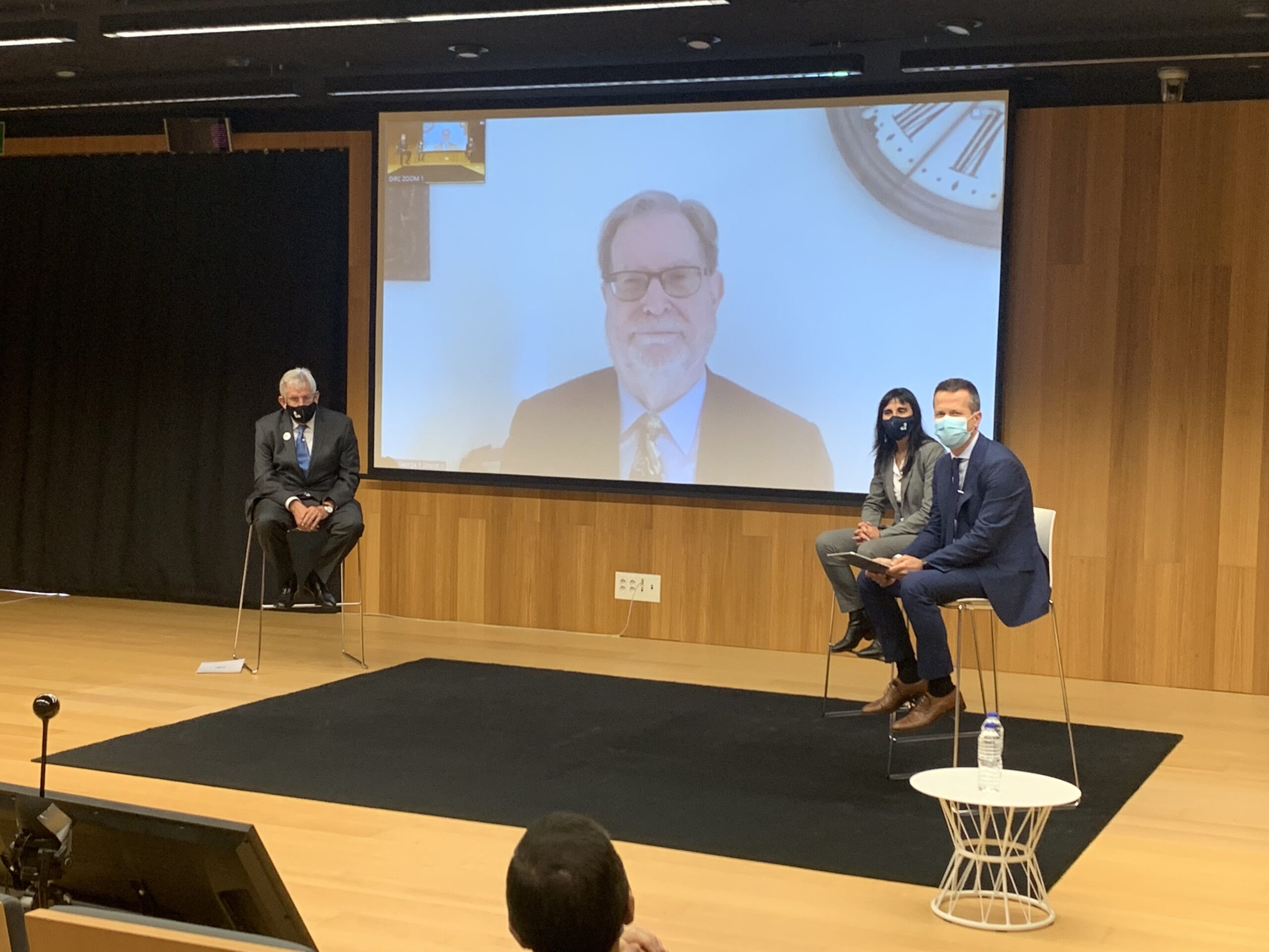 Smoot scaled El Premio Nobel George F. Smoot se incorpora a la UPV/EHU y al DIPC