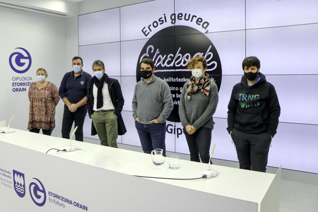 Etxekoak 'Etxekoak' invita a consumir producto local esta Navidad