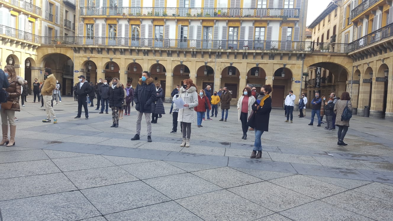 IMG 20201203 WA0004 La Parte Vieja donostiarra, vacía, pide un salvavidas