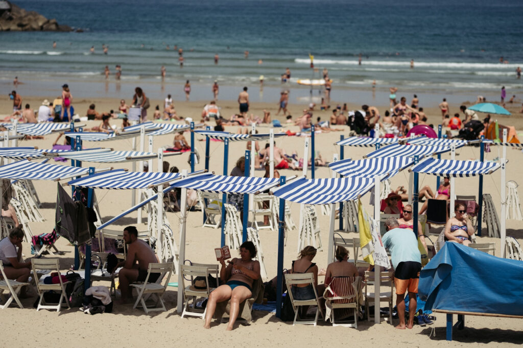 DSCF1924 2 En marcha la adjudicación de toldos, carpas y sombrillas para el verano donostiarra 2021