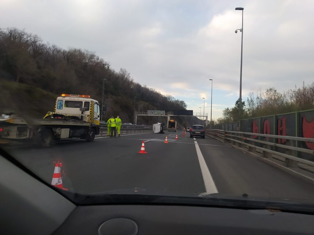 IMG 20210108 WA0008 Accidente con tres heridos en la GI-41 (Donostia)