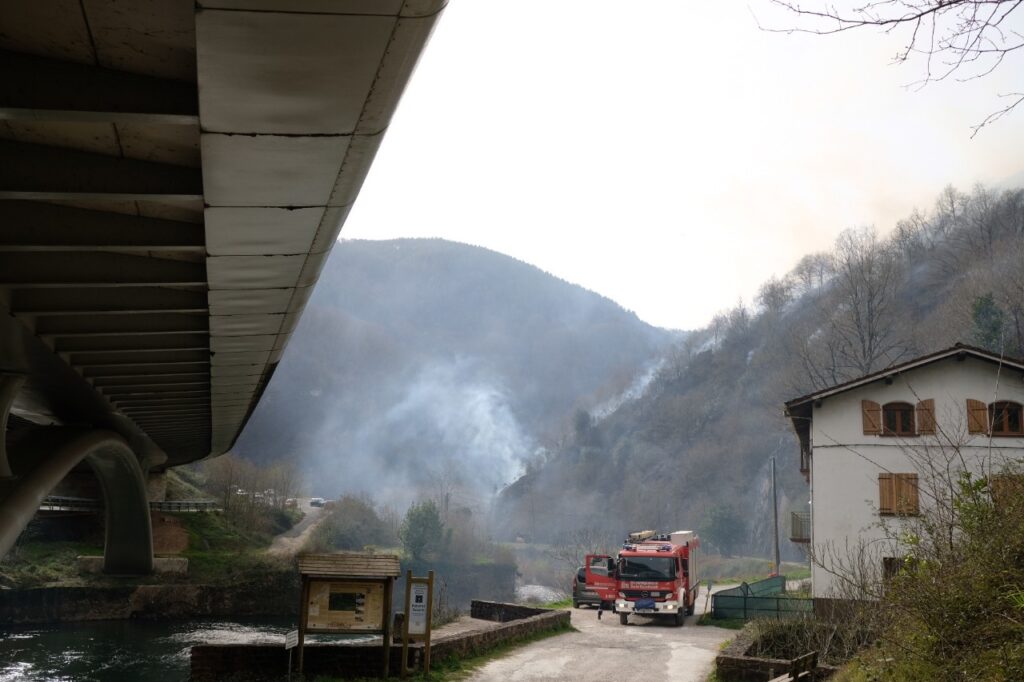 2021 0221 10483000 copy 1280x853 400 hectáreas quemadas en el peor incendio de Gipuzkoa en la última década