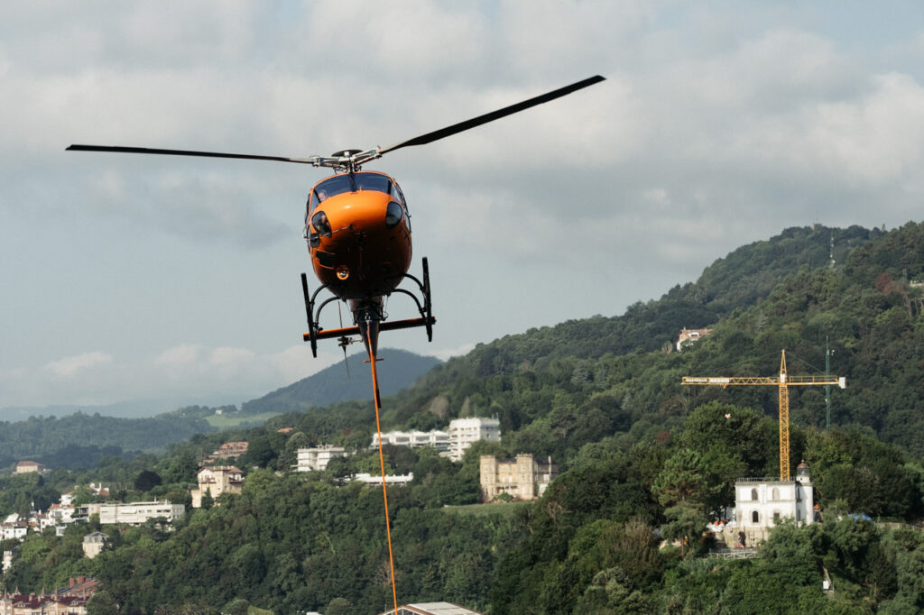 DSCF4056 Un helicóptero retirará mañana la grúa de la isla Santa Clara