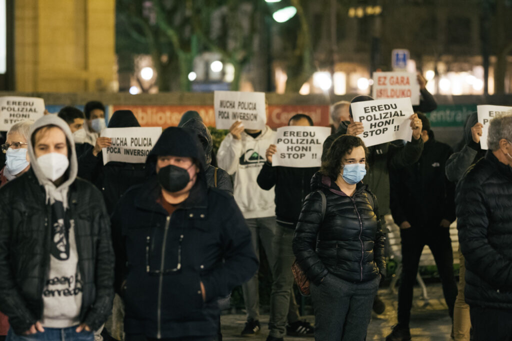 DSCF4877 Vecinos de la Parte Vieja se manifiestan contra "la manipulación y las mentiras"
