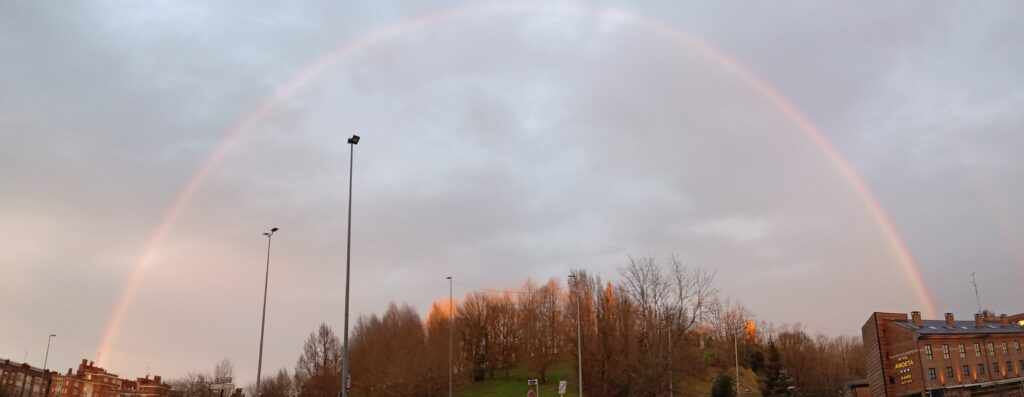 IMG 20210202 180634313 Arcoiris después de una tarde gris en Donostia
