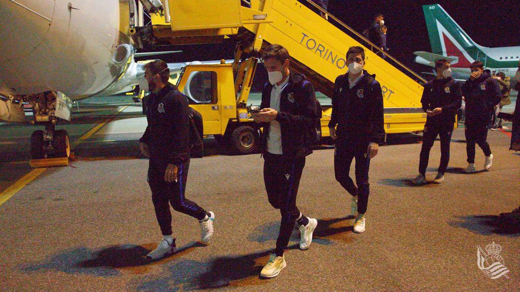 Los jugadores llegan a Turín. Foto: Real Sociedad