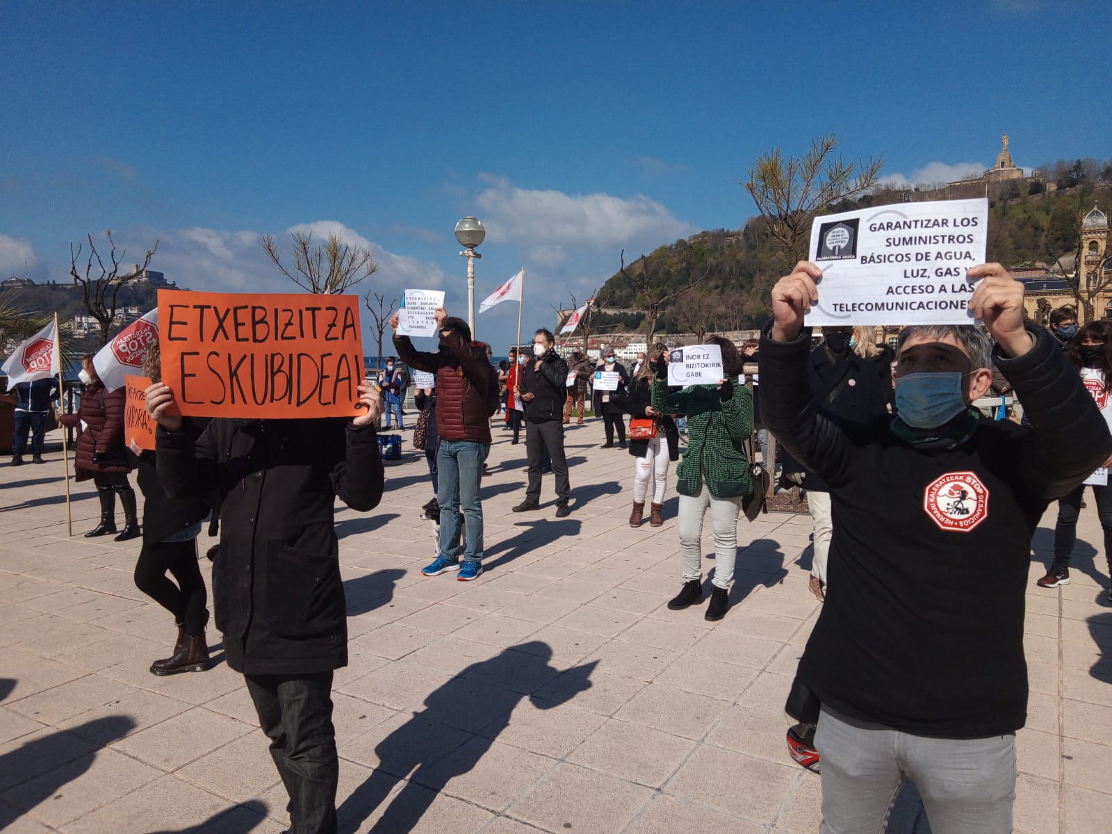 Archivo. Manifestación del 20  de marzo de 2021 por el derecho a la vivienda. Foto: DonostiTik