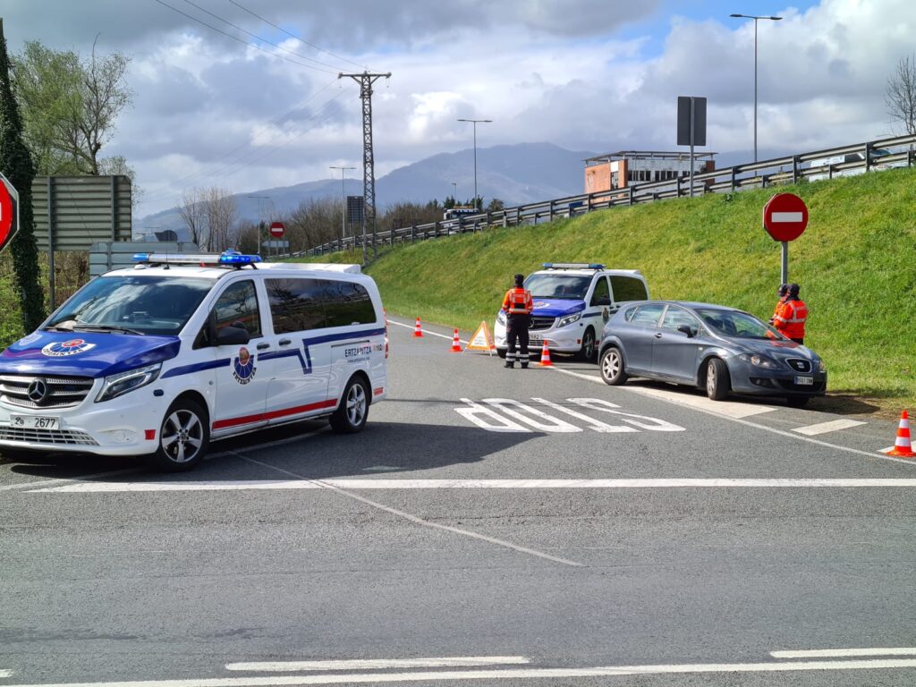 Más controles de tráfico en Euskadi para impedir desplazamientos este puente 12 control trafico Más controles de tráfico en Euskadi para impedir desplazamientos este puente