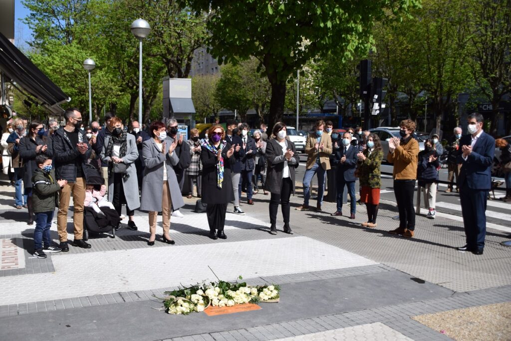 homenaje2 El Ayuntamiento de Donostia homenajea a Enrique Cuesta y Antonio Gómez