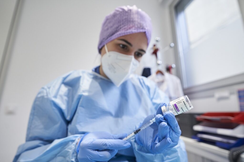 vacunacion Gobierno vasco2 Euskadi puede concluir esta semana la vacunación entre 70-79 y 60-69 años