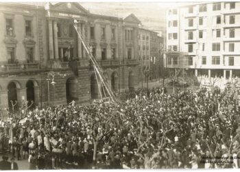 Proclamación de la II República en Eibar. Foto: Archivo Municipal de Eibar
