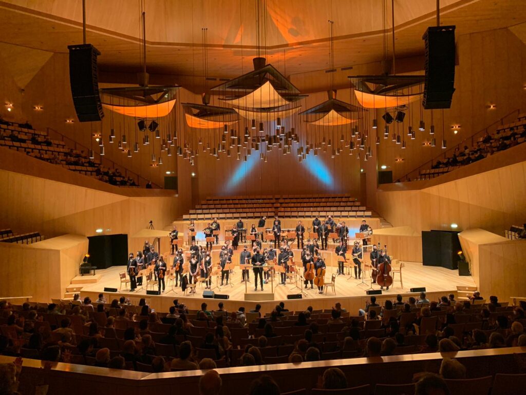 Foto Sala Mozart El guitarrista donostiarra Unai Insausti interpretará el Concierto de Aranjuez en el Victoria Eugenia